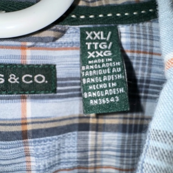 G.H.Bass & Co mens plaid collar shirt , short sleeve , pocket in front - Picture 4 of 8